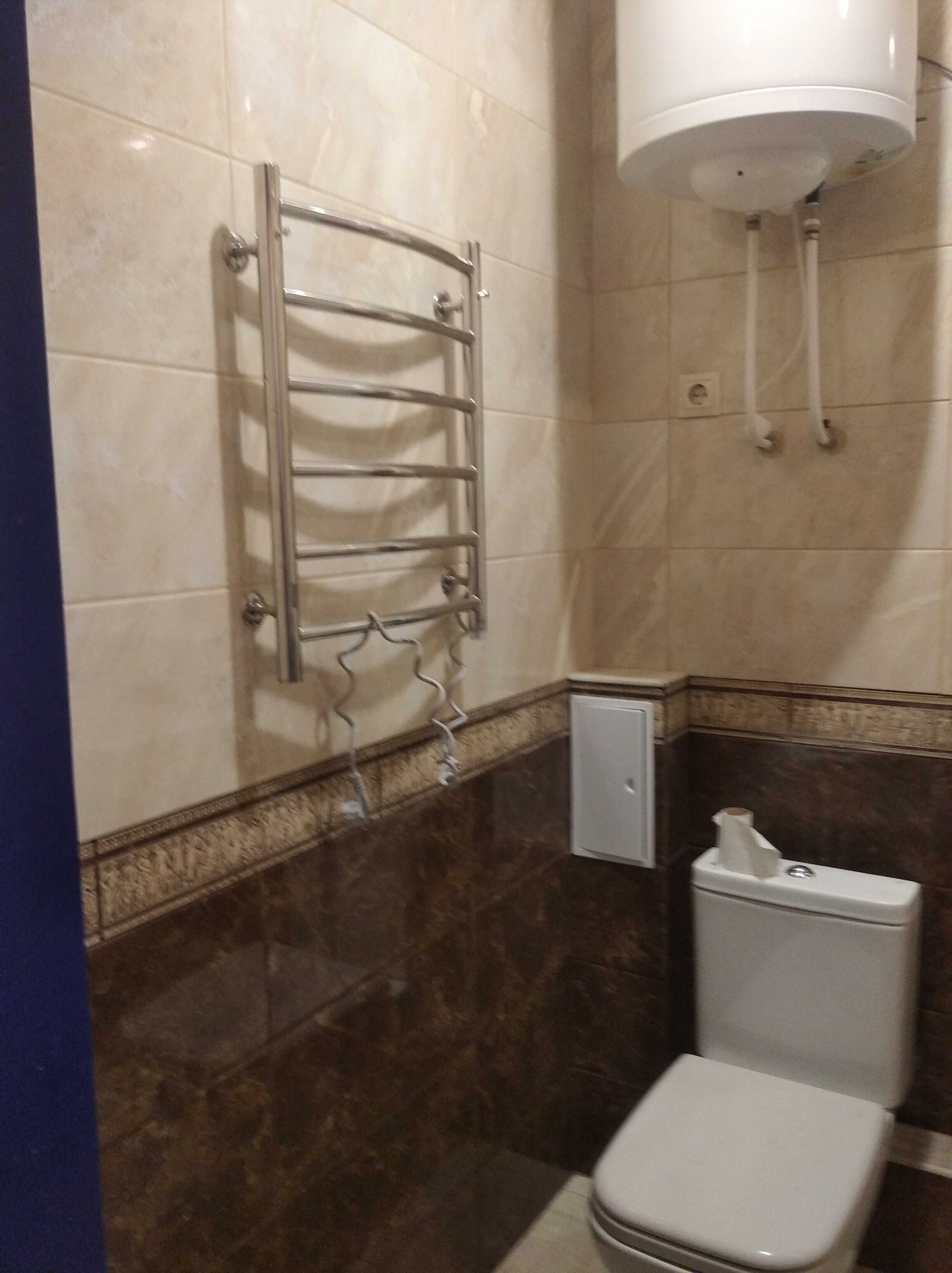 продам 2-х ком.квартиру на Пирогова.