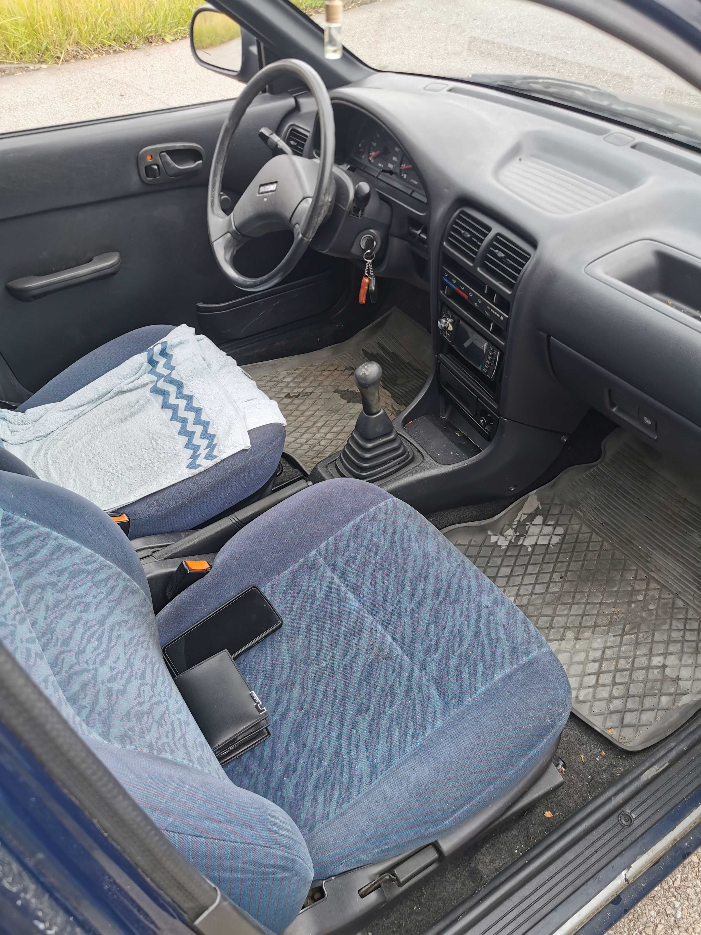 sprzedam suzuki swift 1,0 benzyna