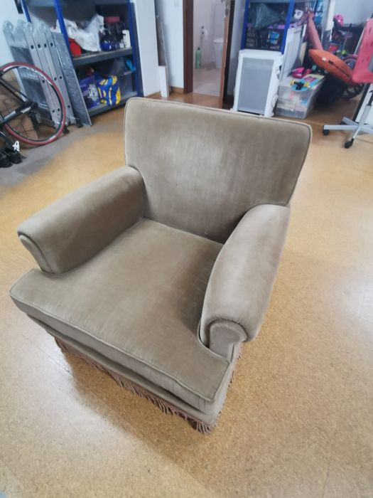 Poltrona vintage duas disponíveis