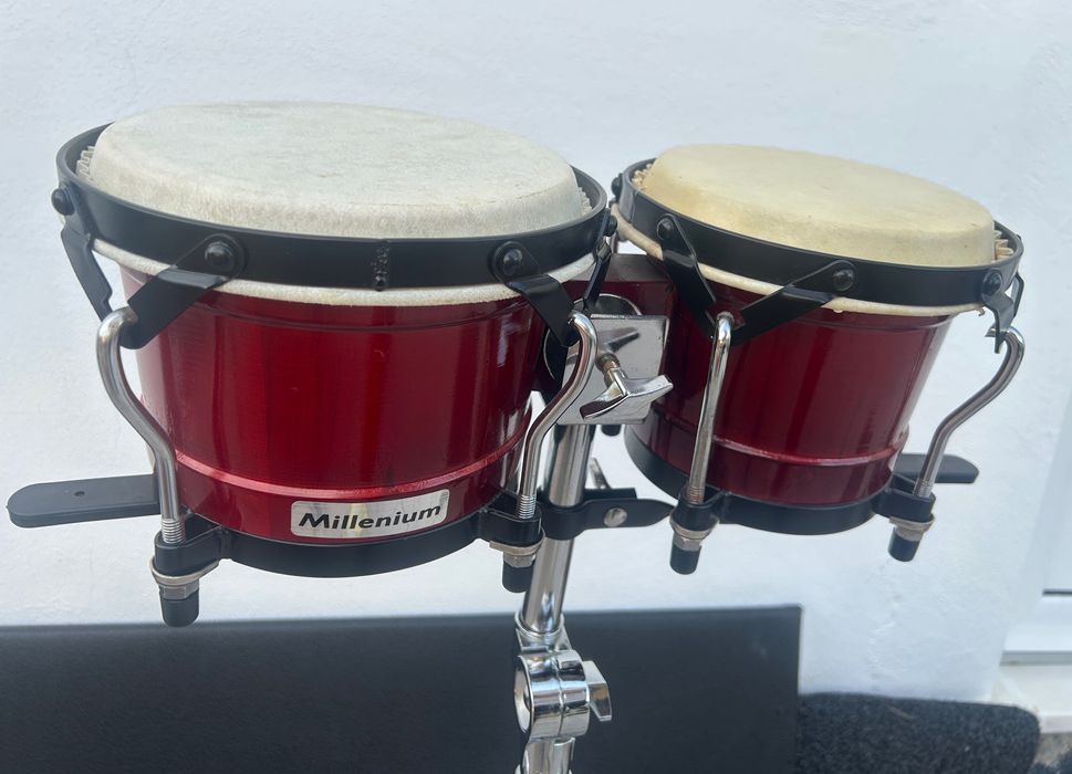 Set de Kongas + Tripé com suporte acolchoado