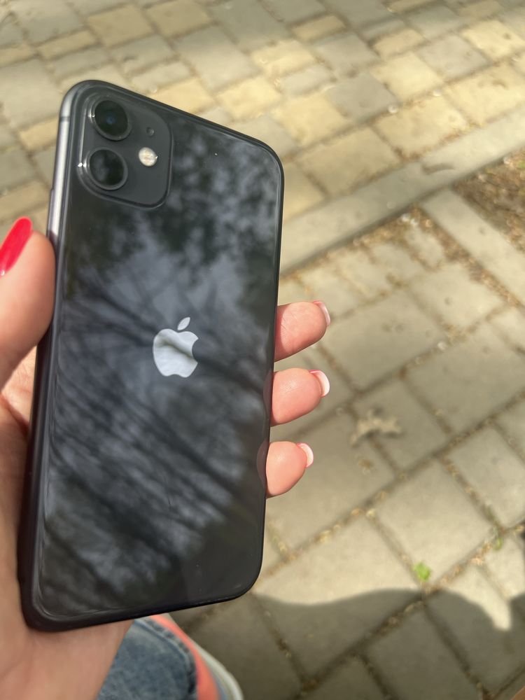 iPhone 11 в ідеальному стані