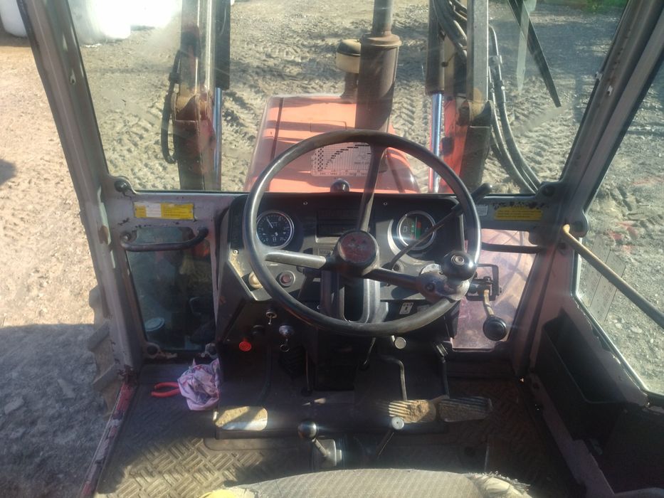 Massey Ferguson 690 z turem