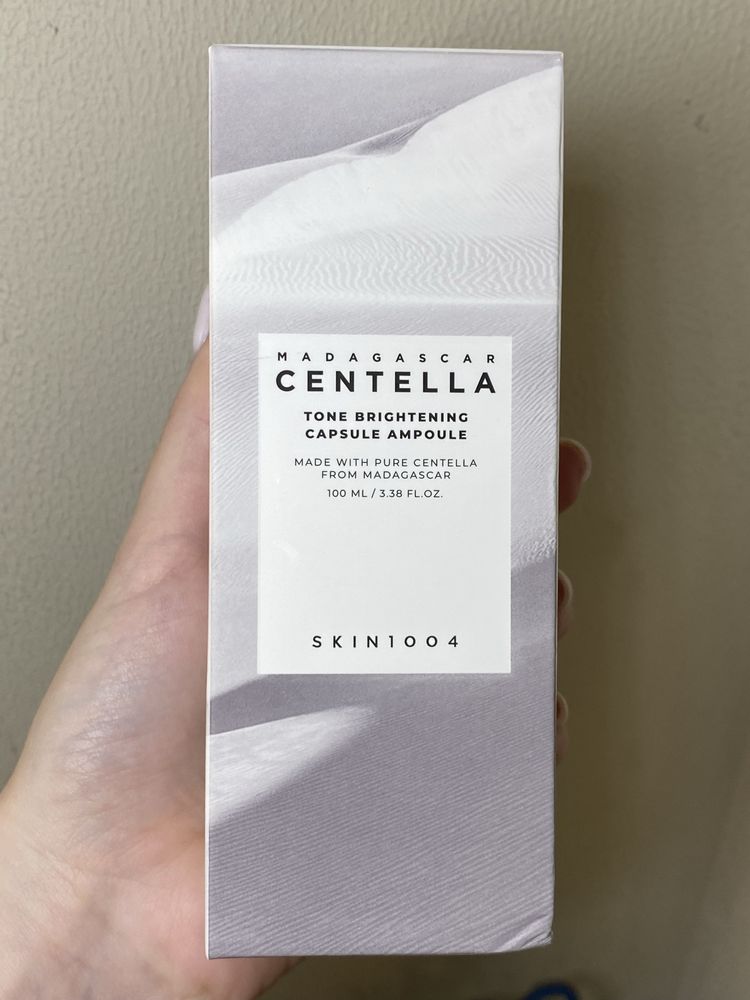 Skin1004 Ампульна сироватка з центеллою - Tone Brightening