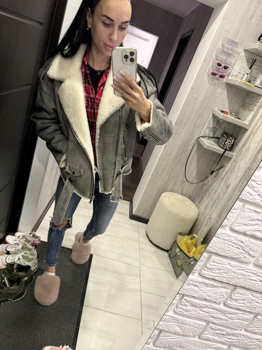 Натуральна дублянка з овчини .