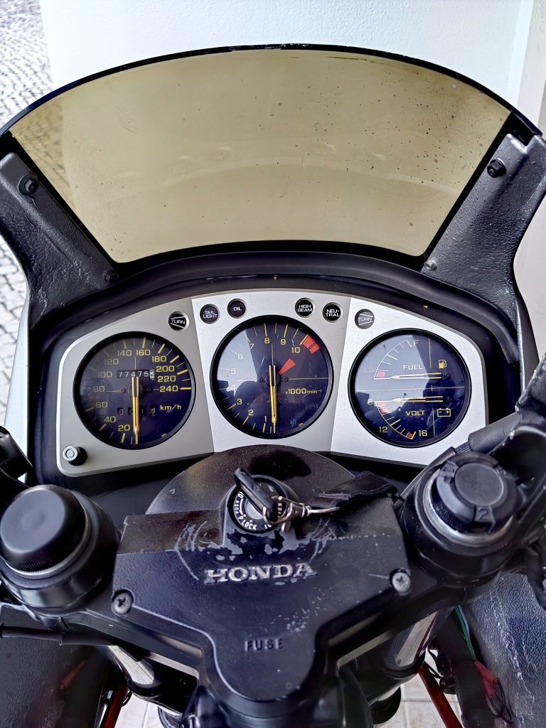 Honda   CBX 750 F