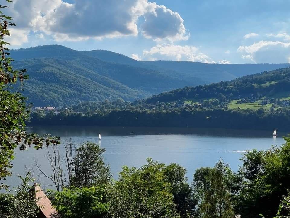 Wynajmę Dom w Gòrach nad Jeziorem.   Sierpień wolne terminy