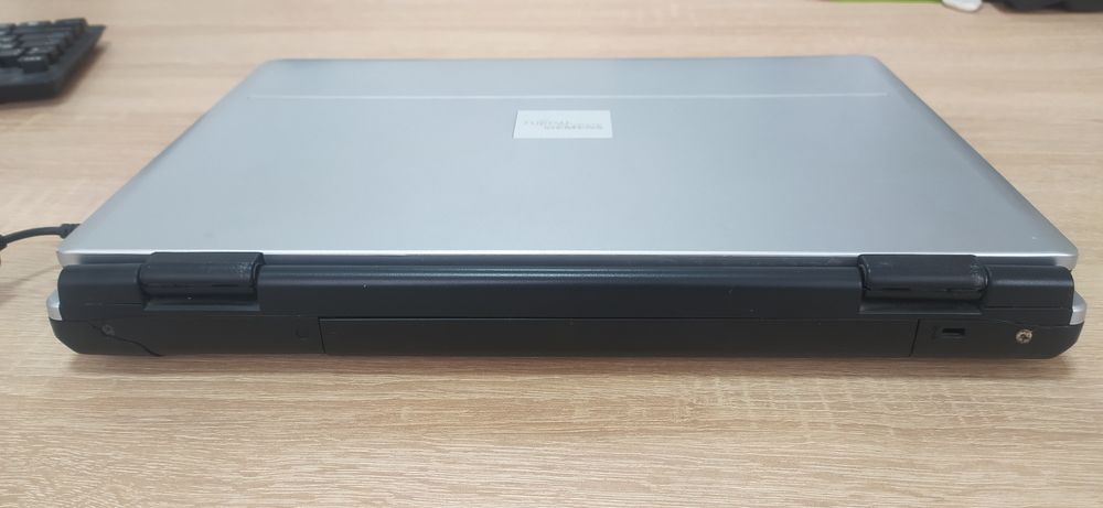 Fujitsu simens Amilo