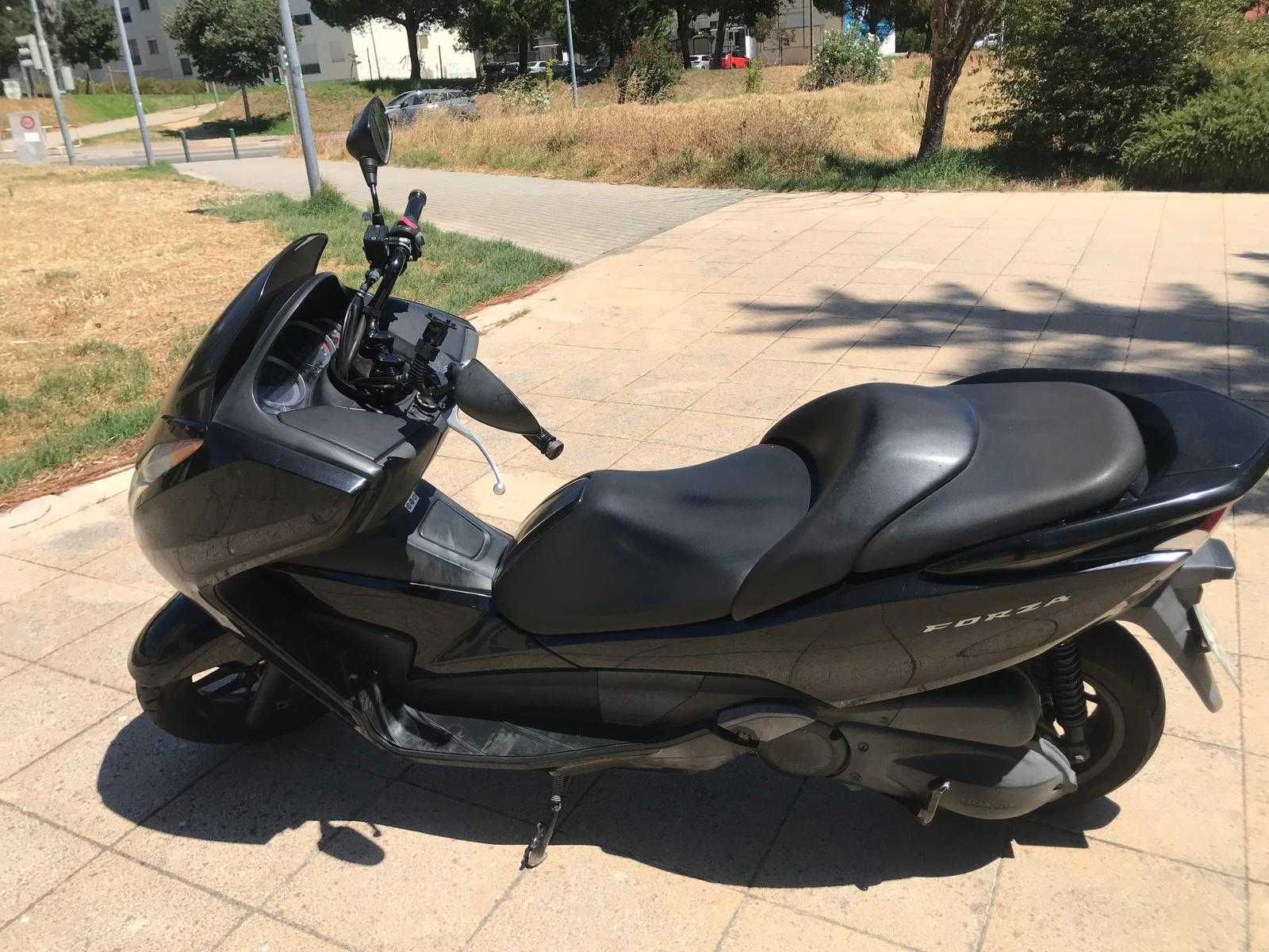 Honda Forza 300 – 2015 – Impecável, oportunidade única!