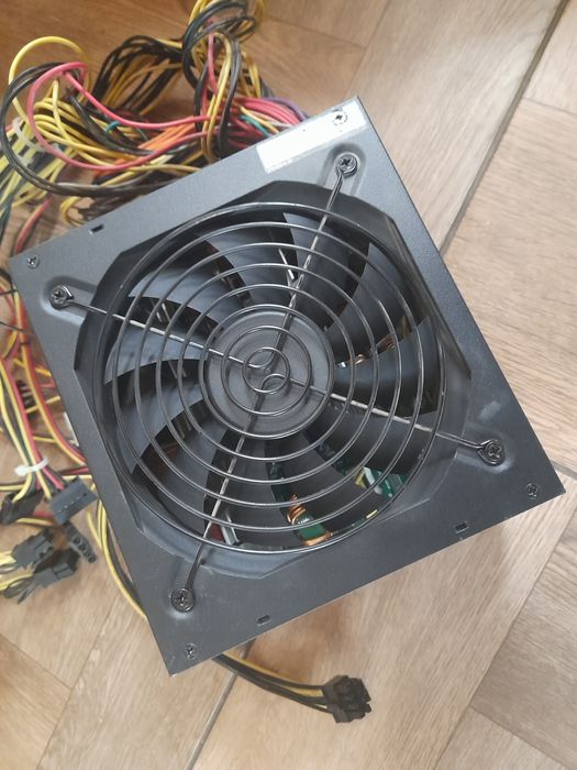 Блок живлення 1650ват