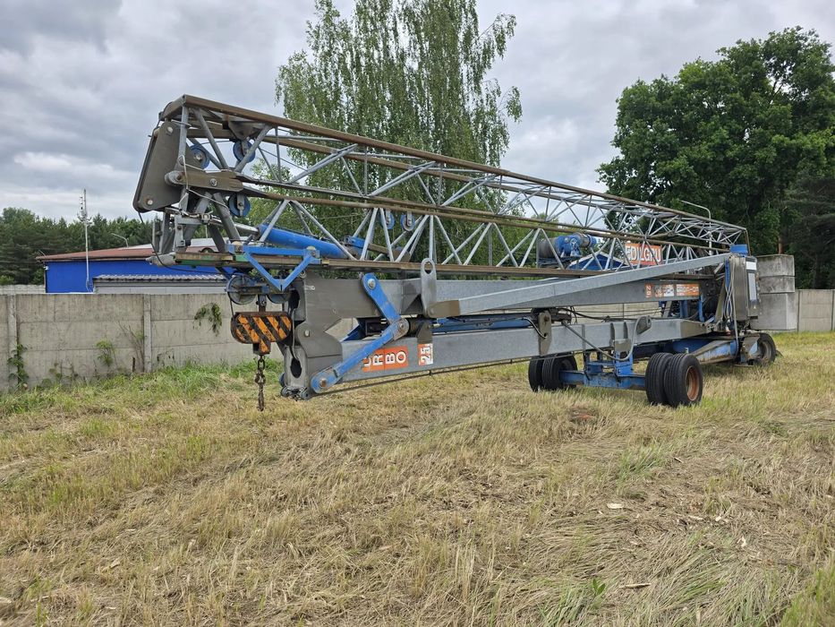 FMGru Edilgru turbo 25  Żuraw wieżowy samowznoszący Edilgru Turbo 25