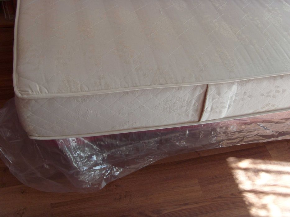Materac sprężynowy 160x200x21 cm KOŁO