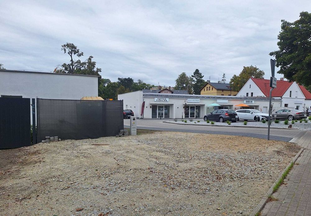 CENTRUM miejsce pod foodtruck, przyczepę prąd, woda