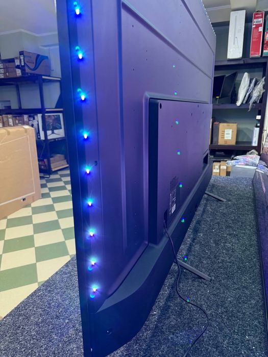 ТОП телевізор Philips75PUS8108/12 4K,3-side ambilight