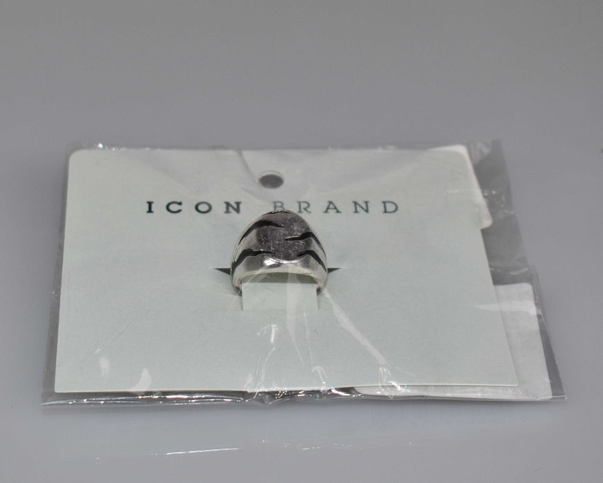 Icon Brand Pierścionek Posrebrzany z Czarnymi Elementami   17–18 mm