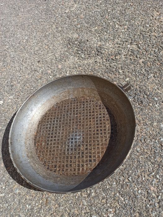 Продам кастрюля .