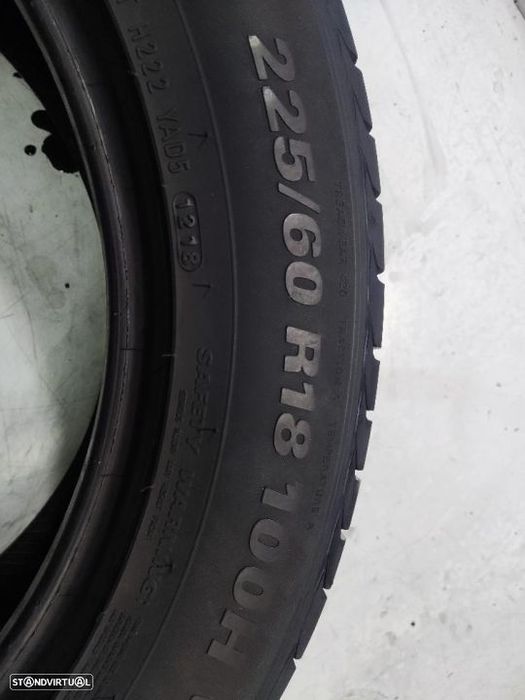 2 pneus semi novos 225-60r18 kumho - oferta dos portes