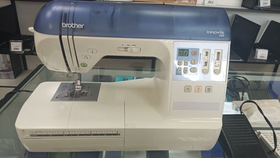 Швейна машинка brother nv200