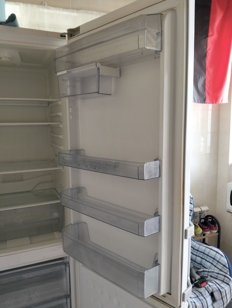 Холодильник Beko
