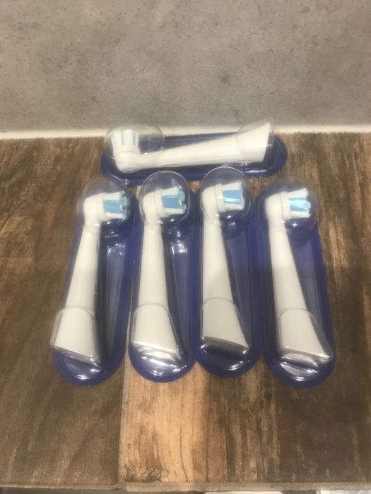 Końcowi oral b io