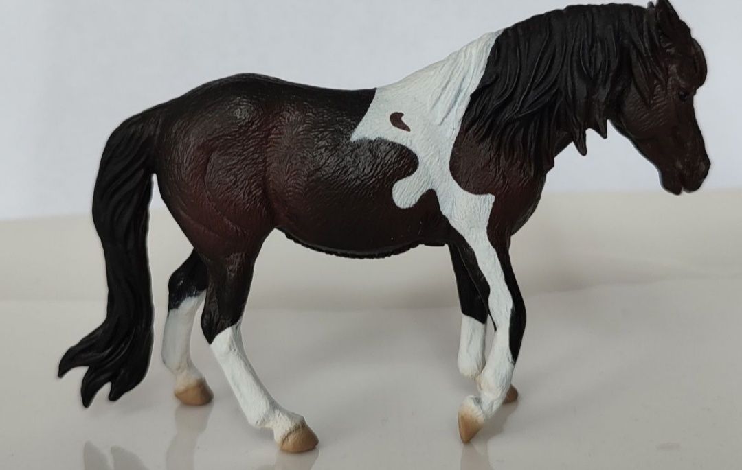 Konie Schleich i Collecta