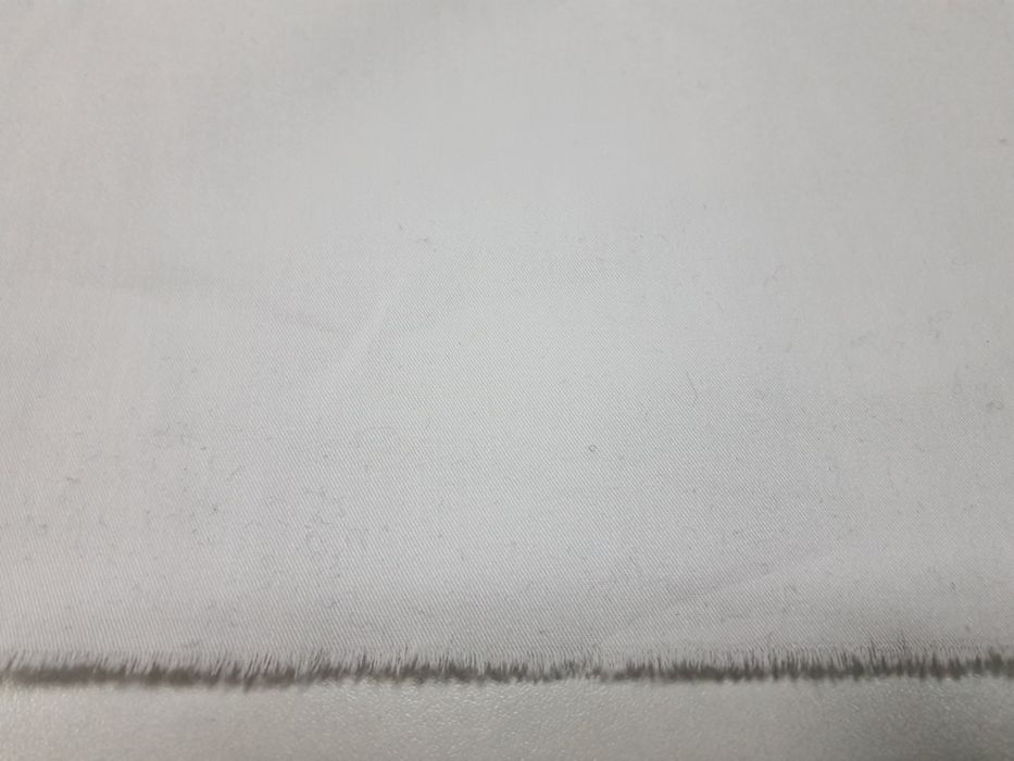 Tkanina biała bawełna szer.150 cm.