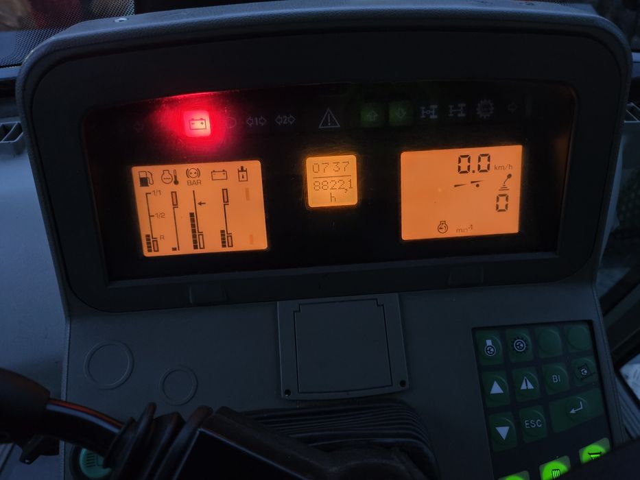 Ciągnik Fendt 818 Vario TMS