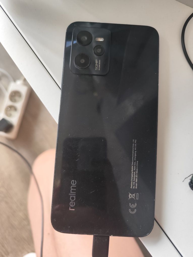 Realme C35smartfon