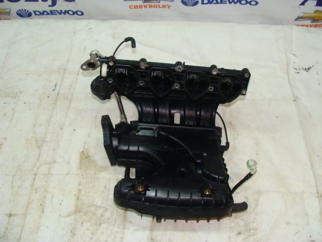 Колектор впускний 1.0\1.2 Chevrolet Spark\Шевроле Спарк M300