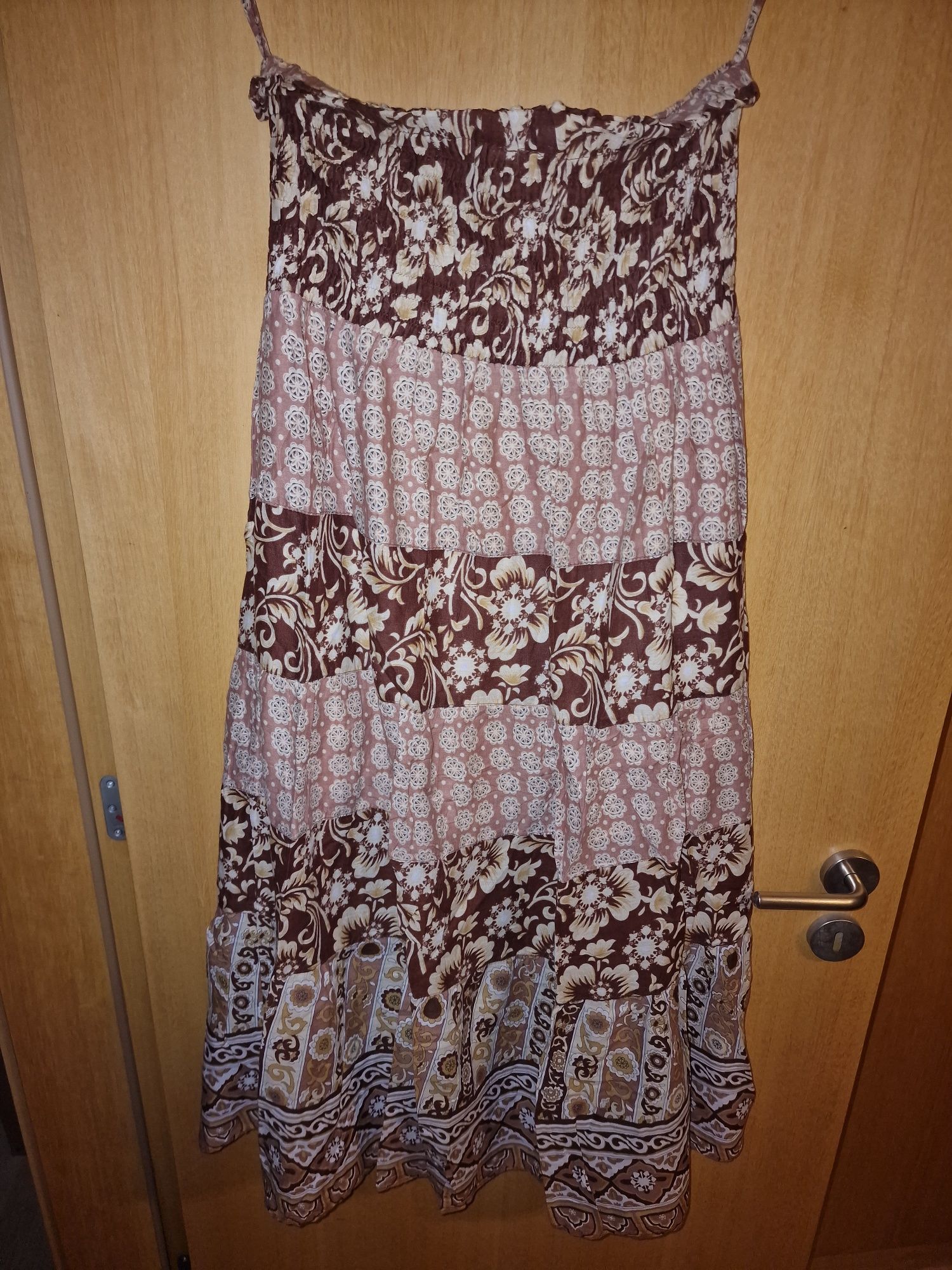 Vestido Verão Estilo Indiano
Cores Castanho
Tamanho M/L
Usado por 5 di