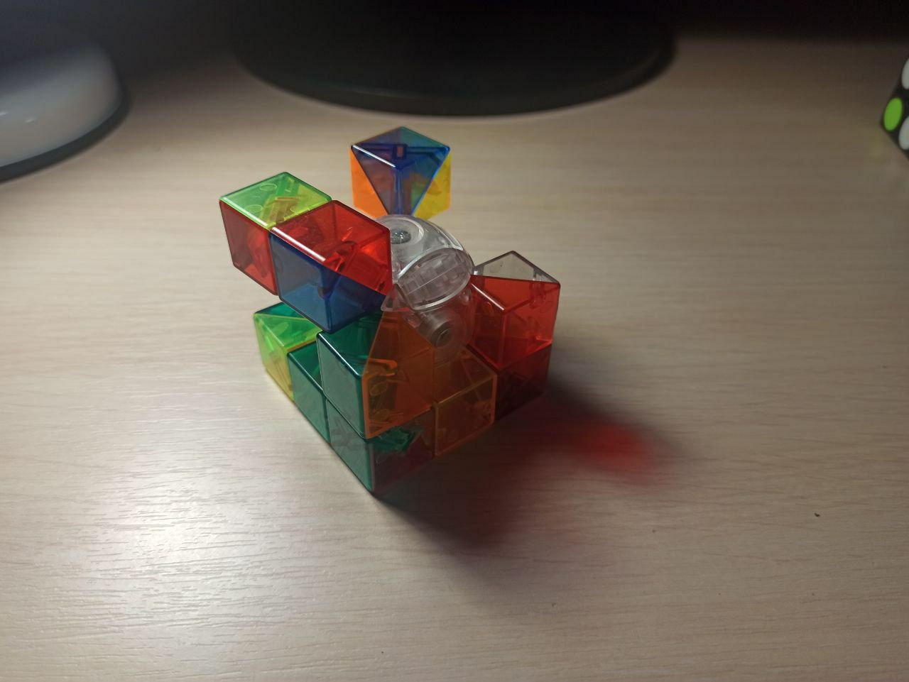 Продаю кубики Рубика есть почти вся коллекция