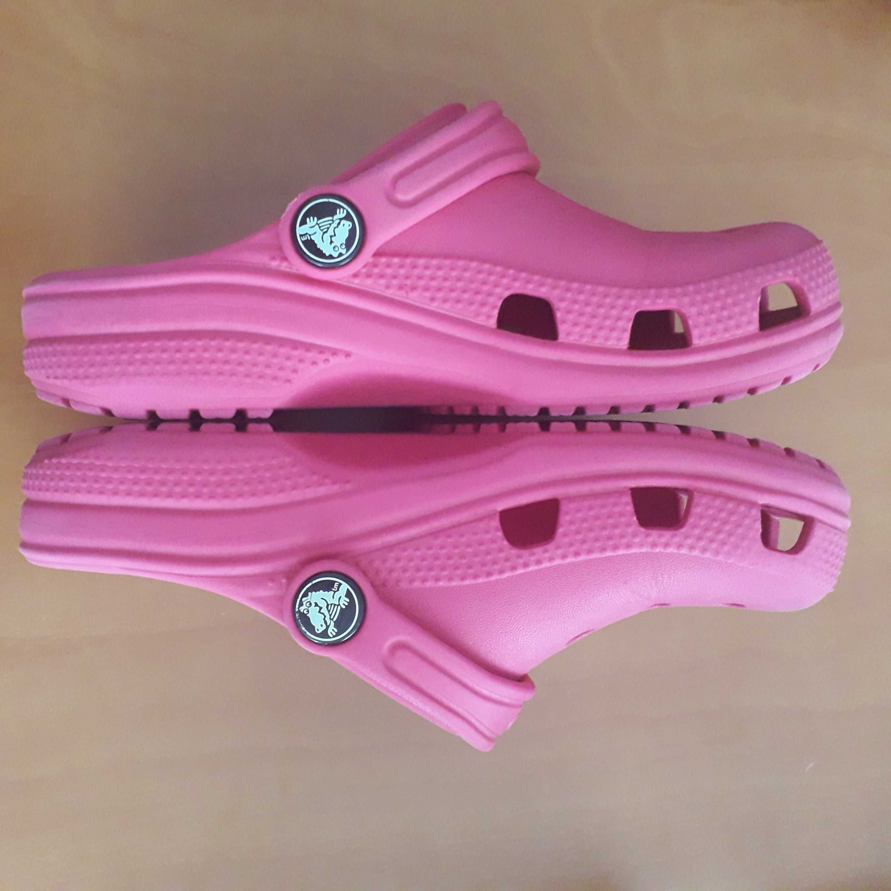 Crocs rosa menina