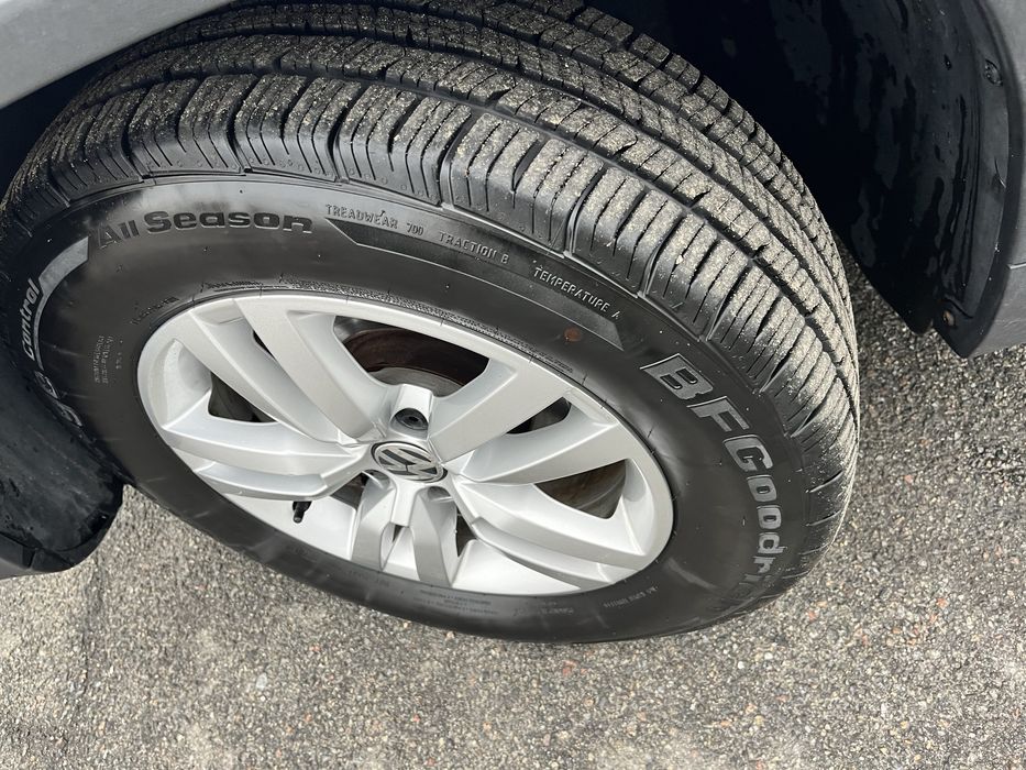 Vw Tiguan SE 90т. км відмінний стан