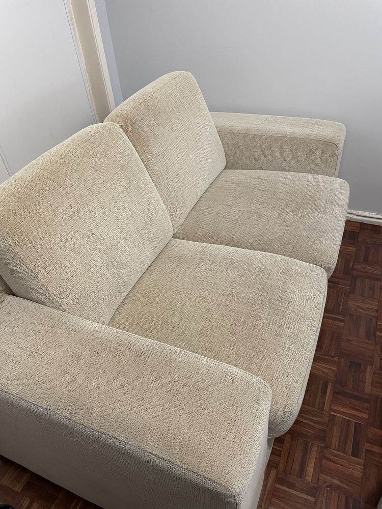 Sofá dois lugares