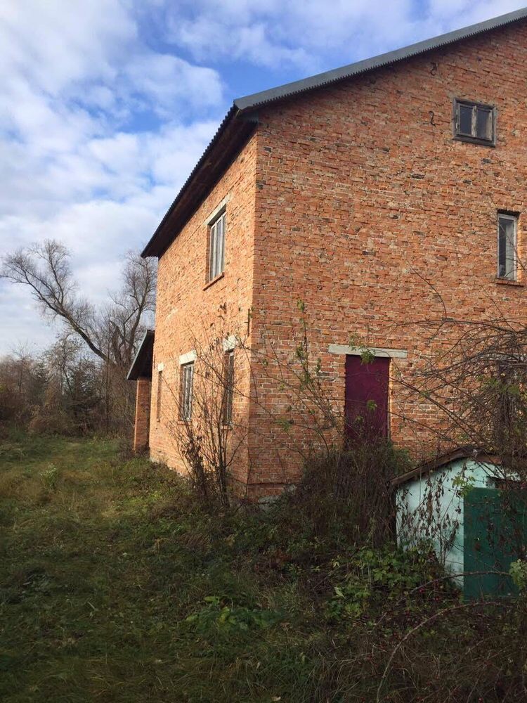 Продаж будинку з ділянкою Львівська обл.