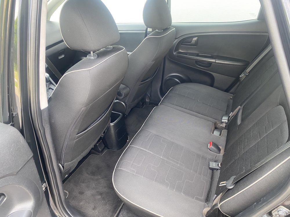 Kia Venga 1.6 B AUTOMAT Niski Przebieg Klima  Elektryka Zarejestrowany