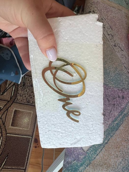 Топер на торт / декор на тістечко / святковий елемент