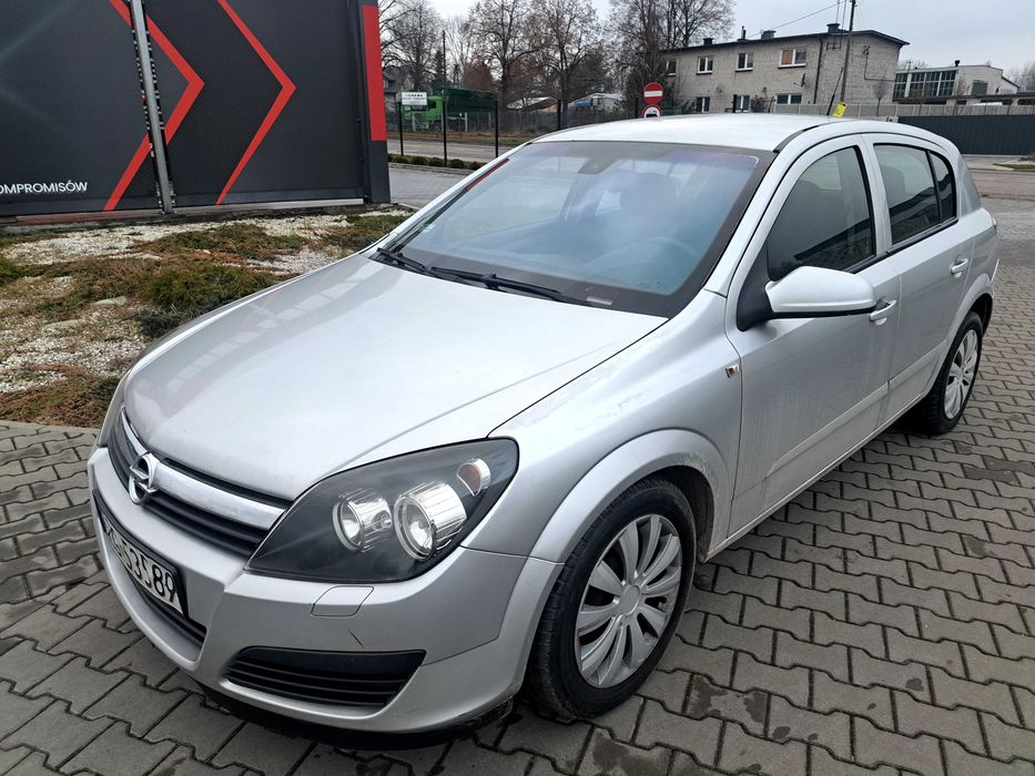 Opel astra h lift 2007 rok klima mrozi elektryka tempoma