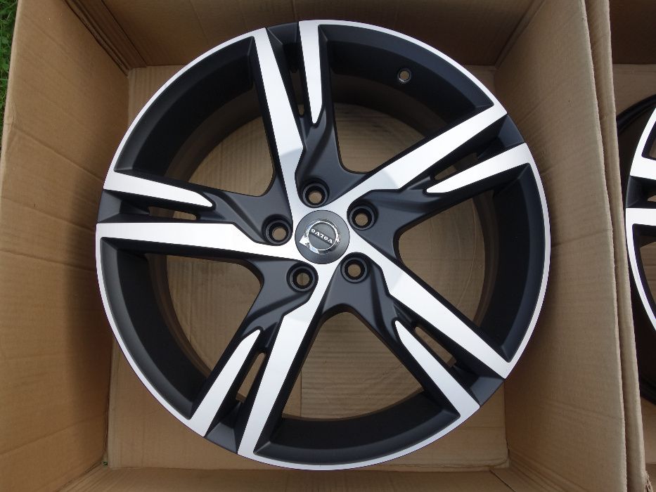 Felgi VOLVO XC60 II V90 S80 V60 S90 S60 R-DESIGNE Nowy model 19''