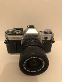 Canon AE-1 com lente 35-70mm