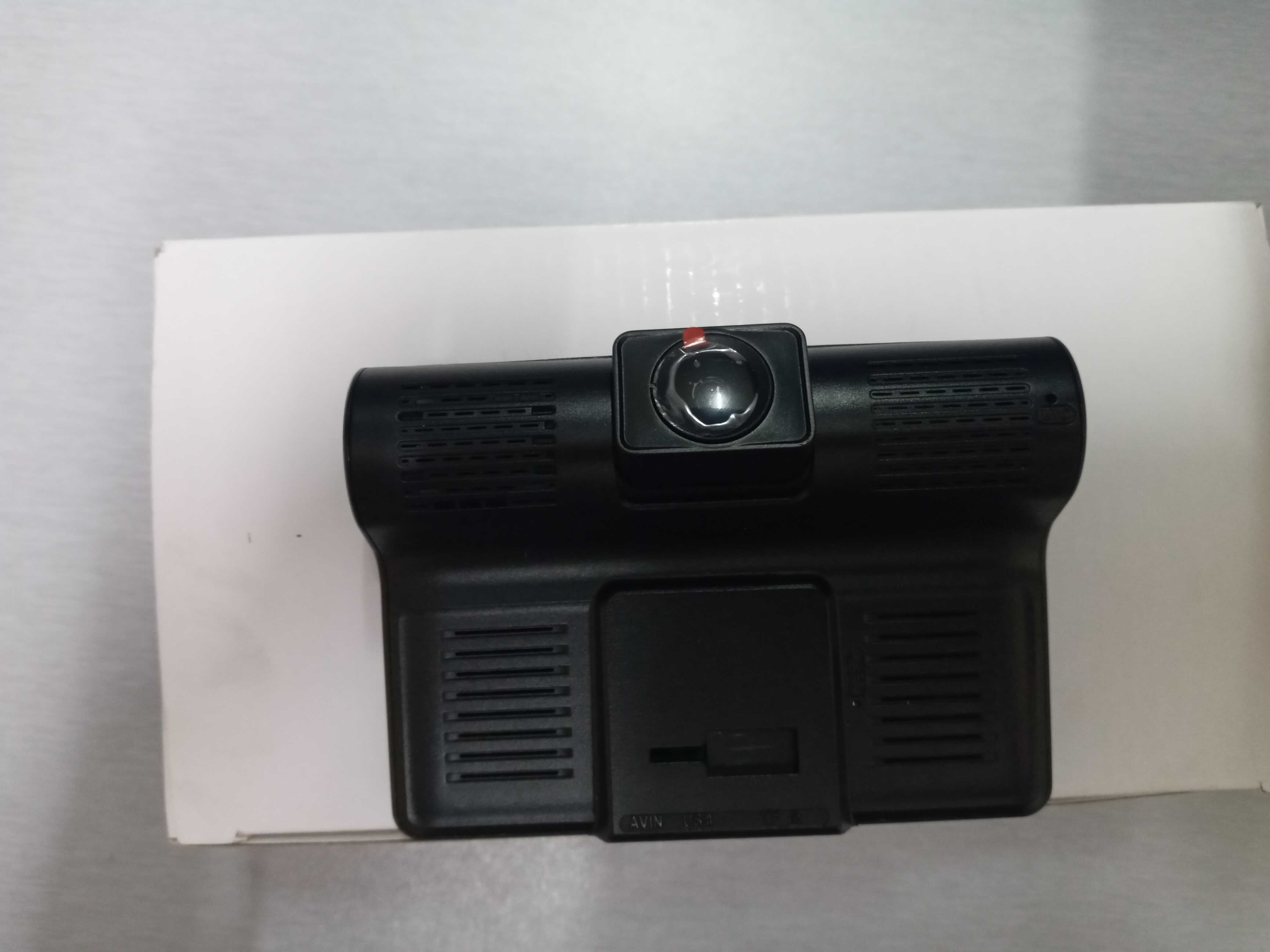 Автомобильный видеорегистратор UKC SD319 Full HD 1080P 3 камеры Black