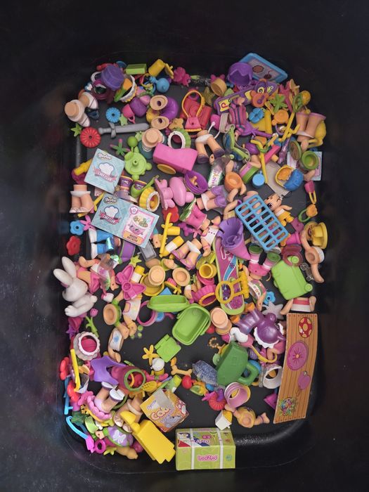 Varios bonecos da piny pon