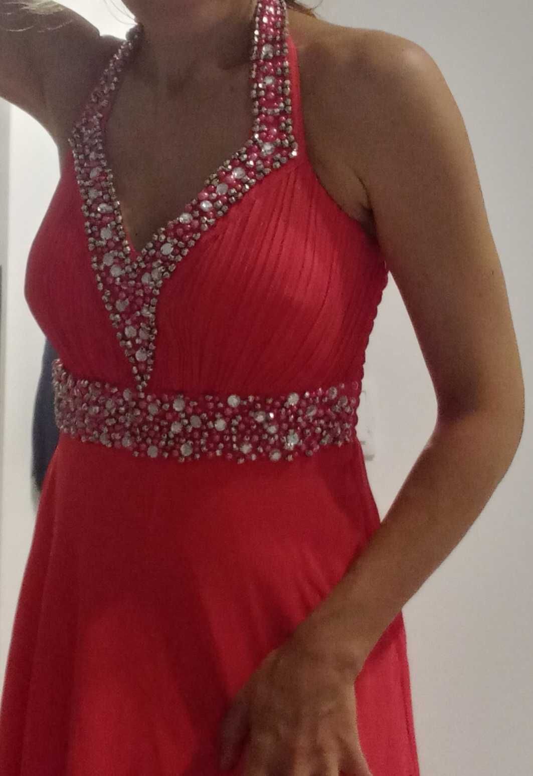 vestido comprido de cerimonia com aplicacoes coral