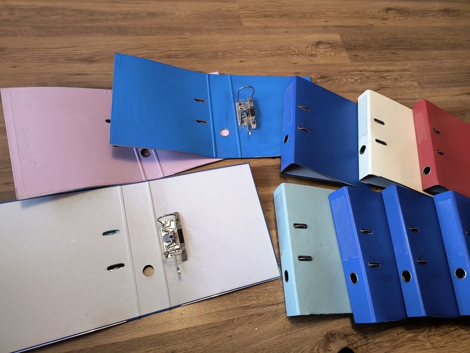 Segregatory A4 10 sztuk + teczka