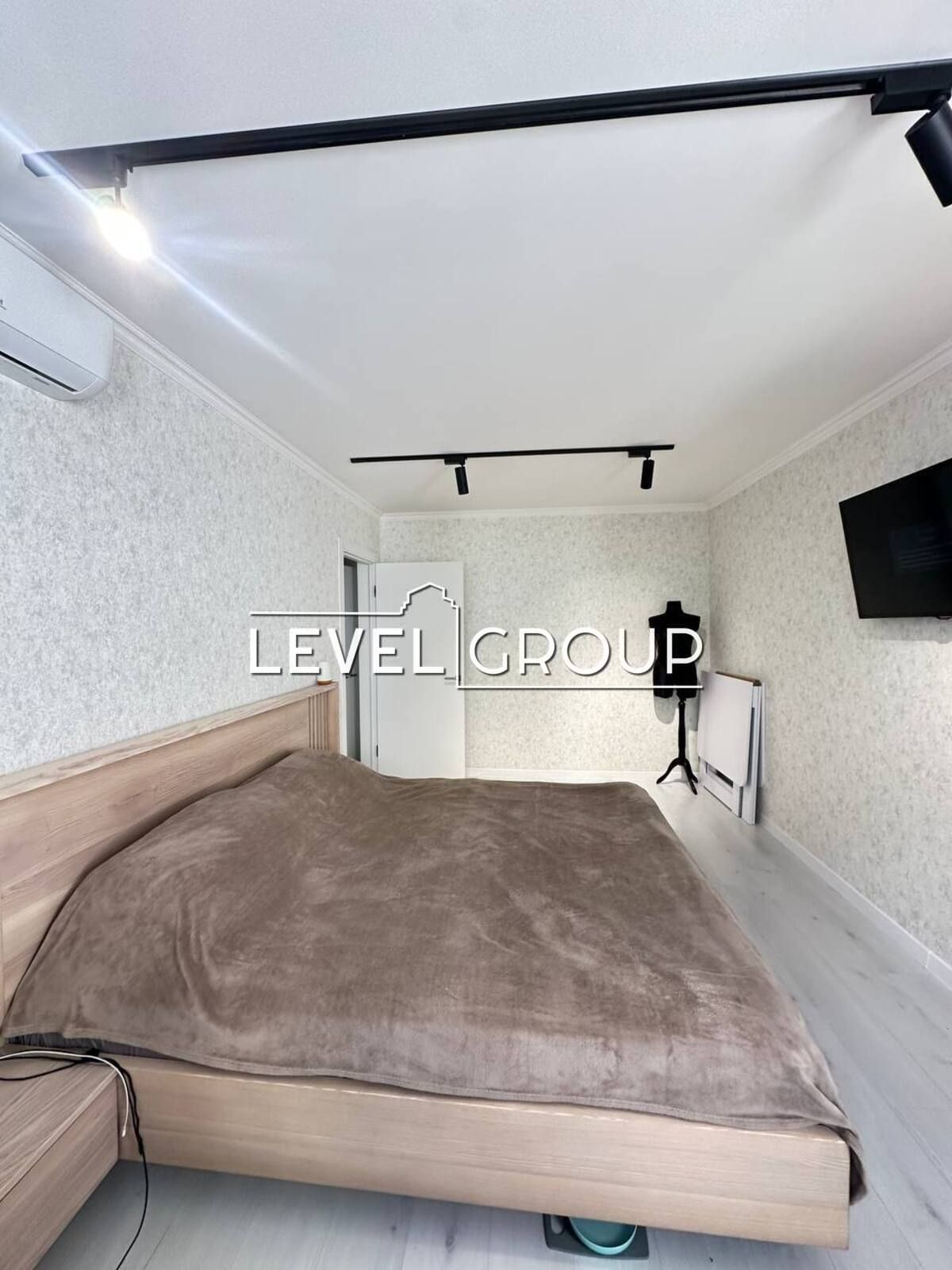 Породаж 1 кім -48 к.м.ЖК Святопетрівський, вул .Теплична буд. 38 Торг