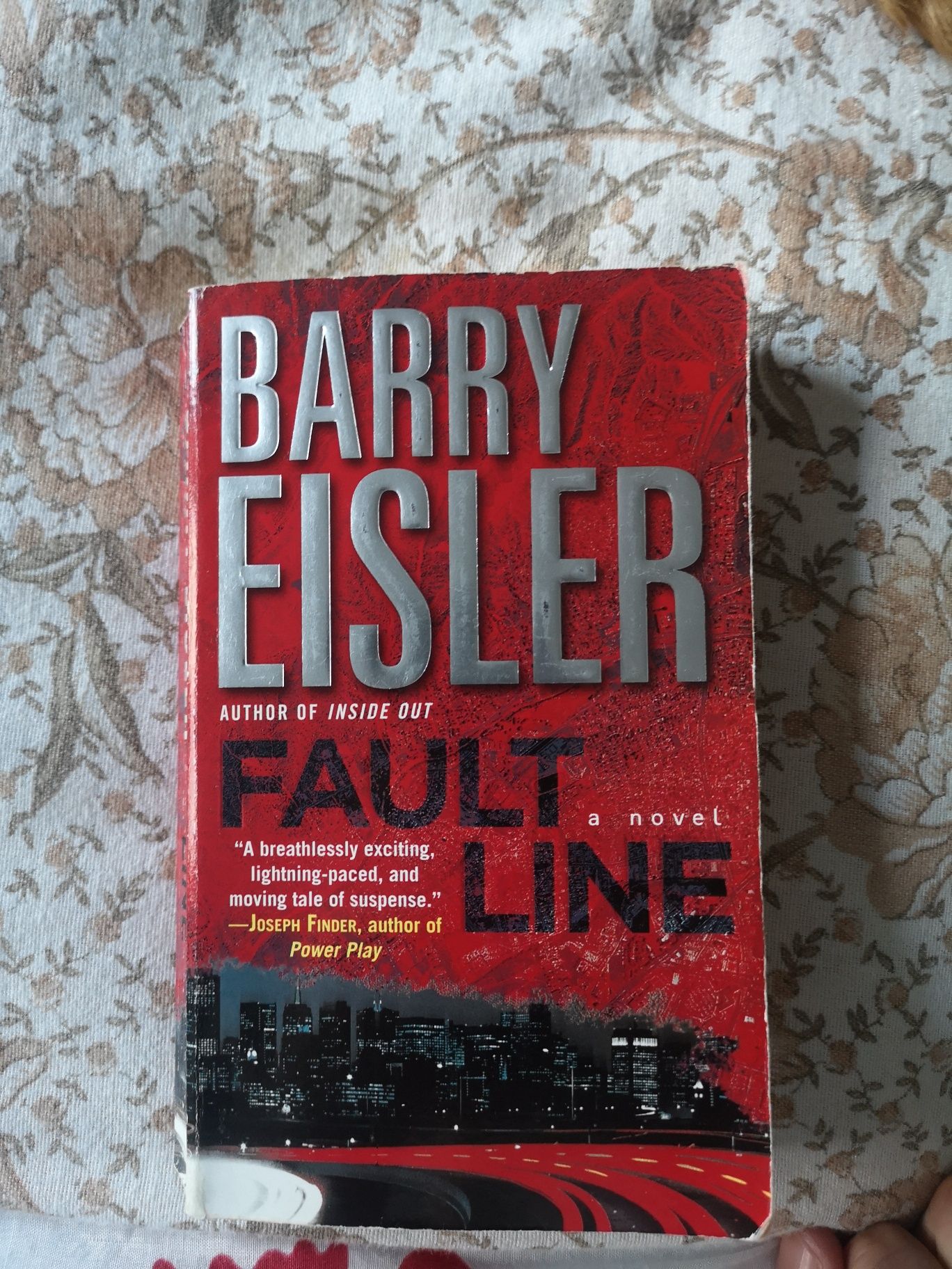 Livro Barry Eisler - Fault Line ( Ben Treven ) inglês usado capa mole