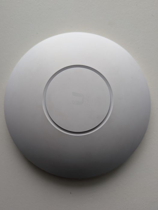 UniFi U6 LR Dual Wi-Fi 6 - 130 EUR