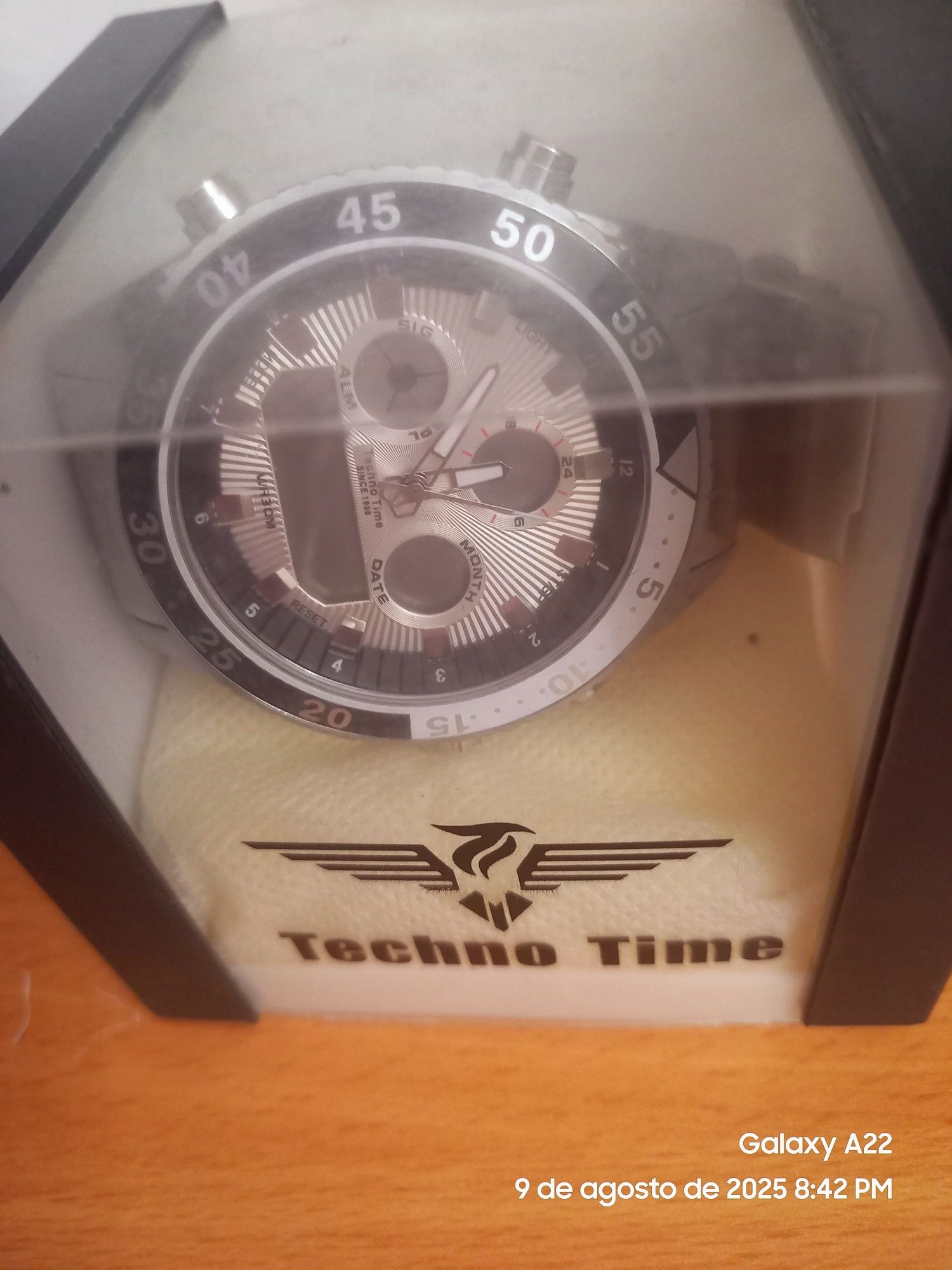 Relógio techno time usado falta bateria