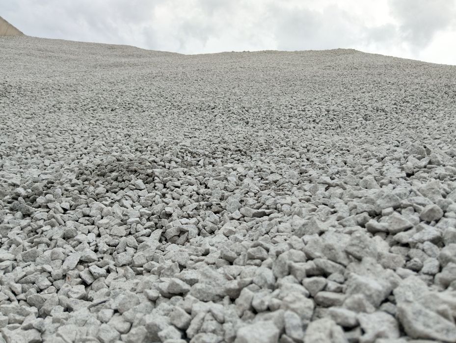 Żwir płukany okrągły łamany drenaż piasek ziemia wywóz gruzu z załadun