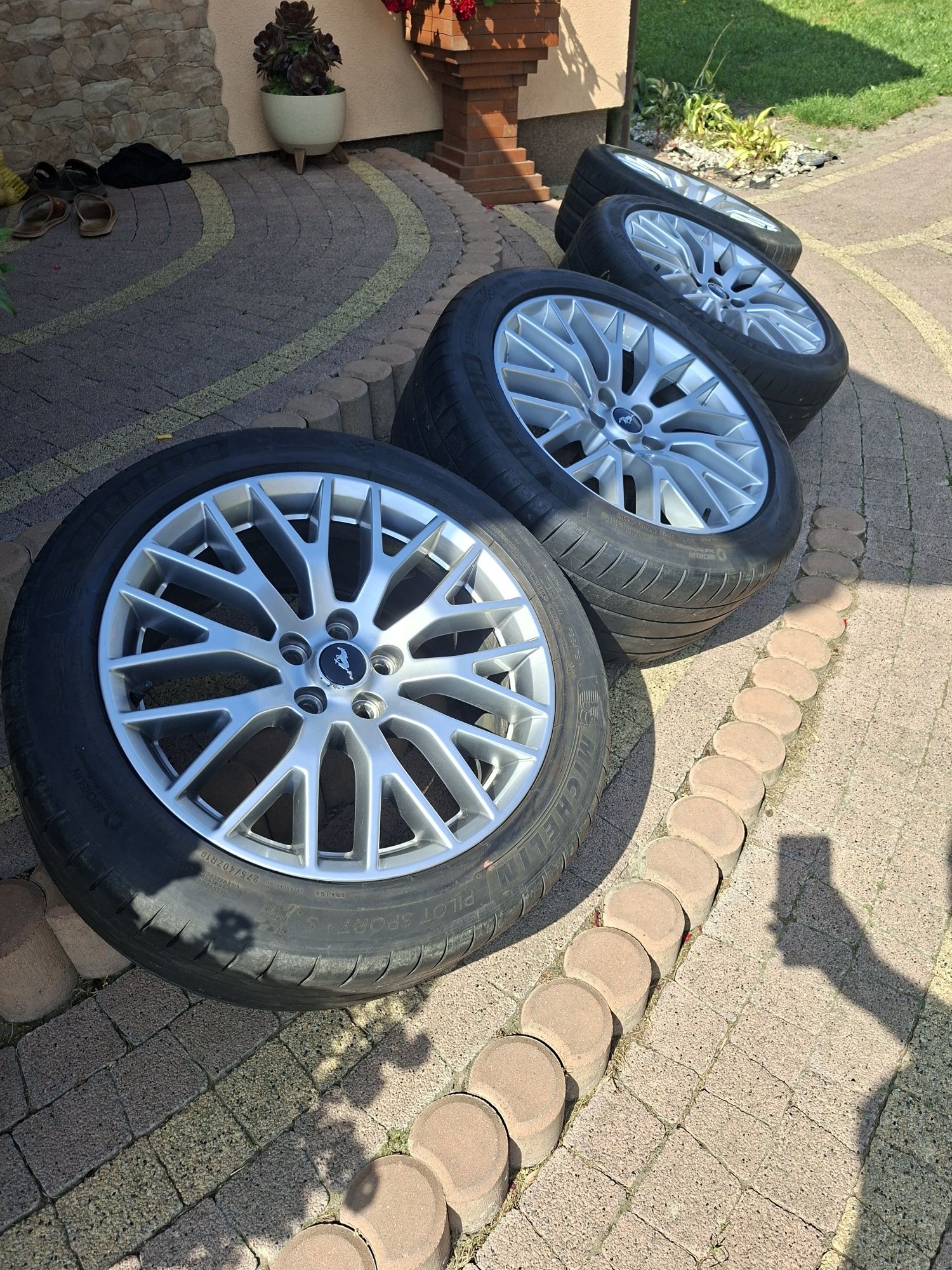 Koła Ford Mustang Gt 19" 5x114.3 Opony letnie Dwie szerokości