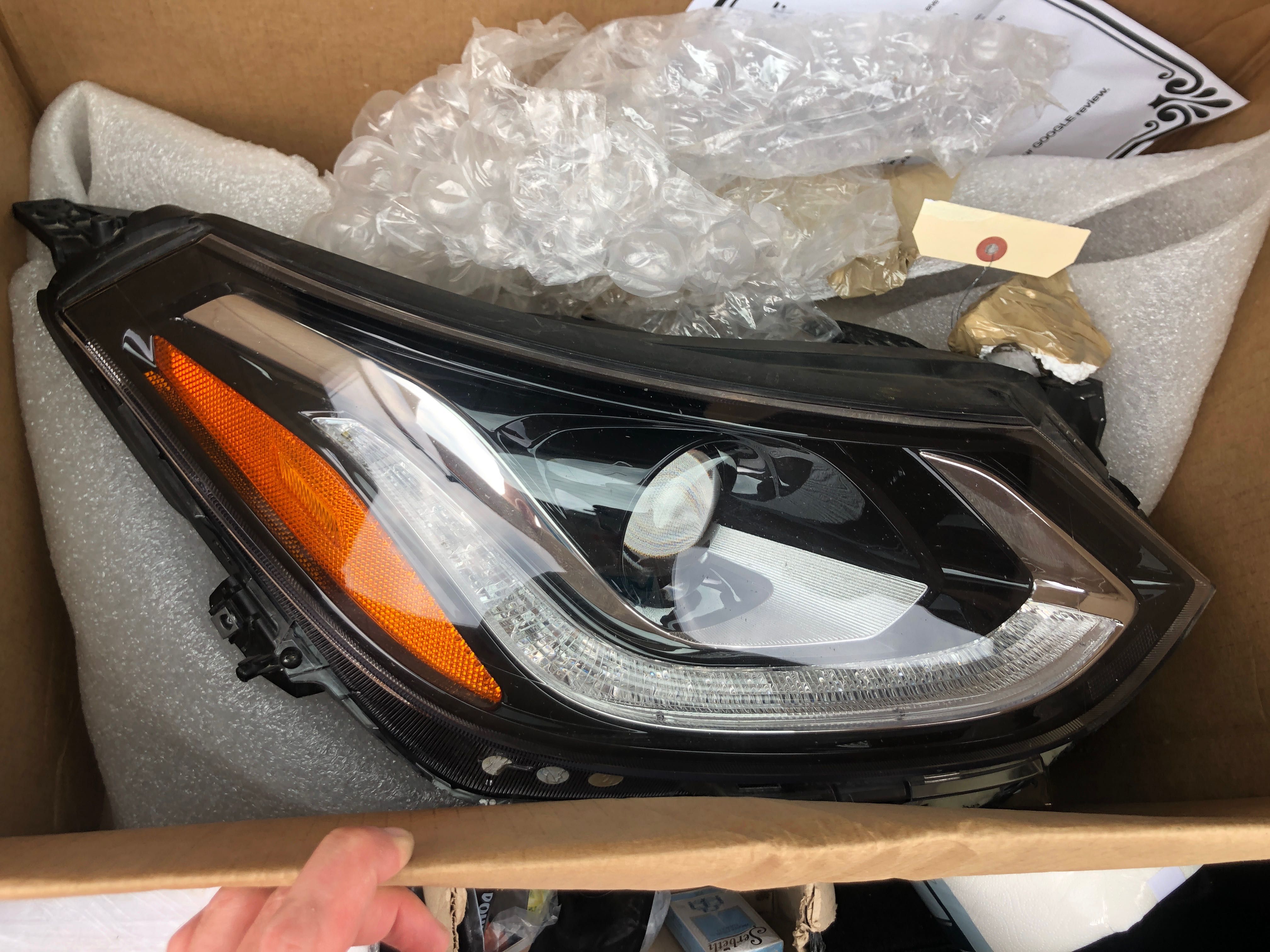 Фара Chevrolet Bolt ev LT Premier
42573526 42703227 42703229 42573528